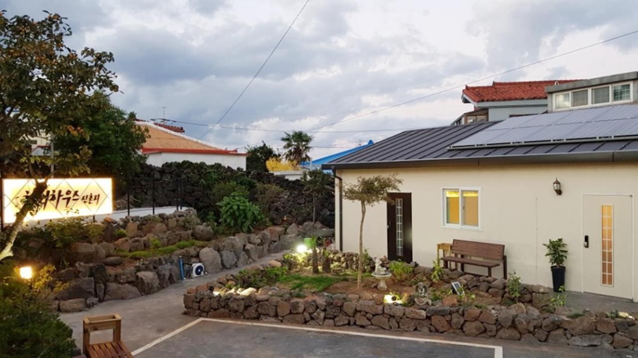 Hanihaus Sinchon-Ri Jeju Bagian luar foto