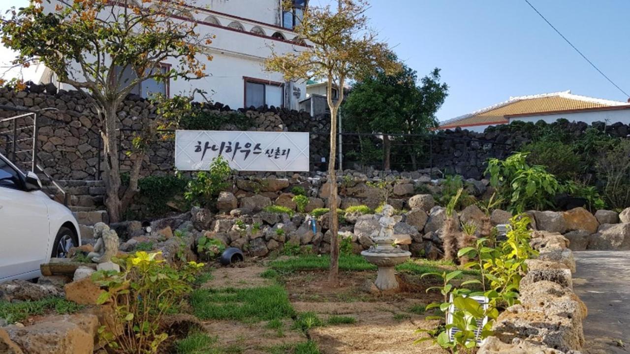 Hanihaus Sinchon-Ri Jeju Bagian luar foto